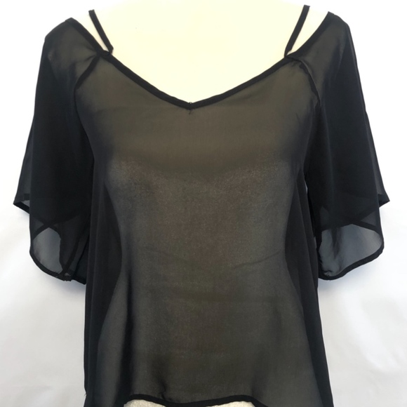 Lily White Tops - LILI WHITE CHIFFON CROP BLACK BLOUSE SIZE XS